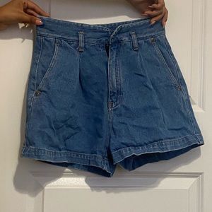 FD Blues high rise mom shorts